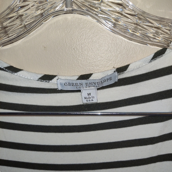 Bundle of 3 tank tops medium - Picture 3 of 10